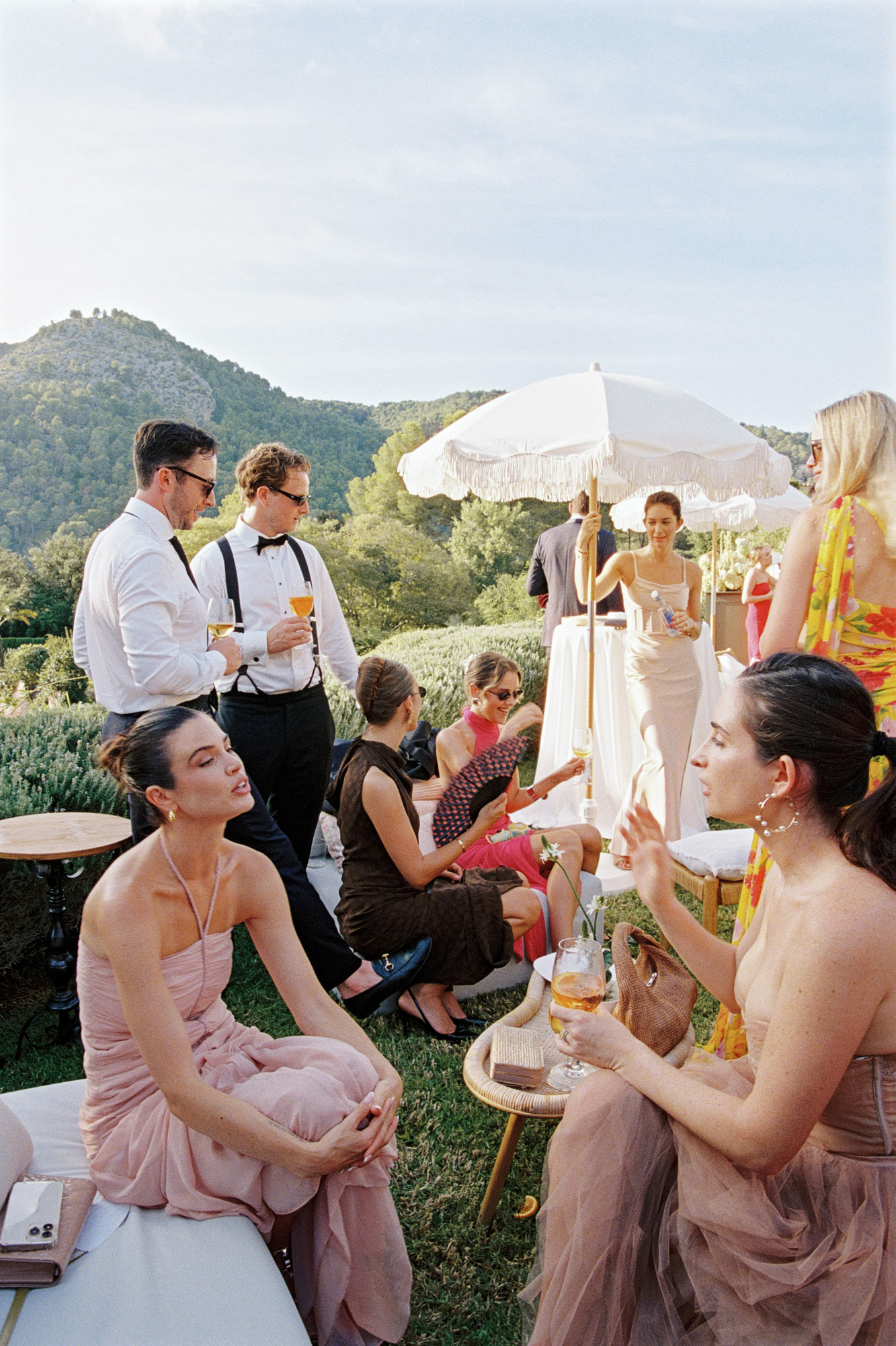 Cocktail hour at a wedding in Mallorca