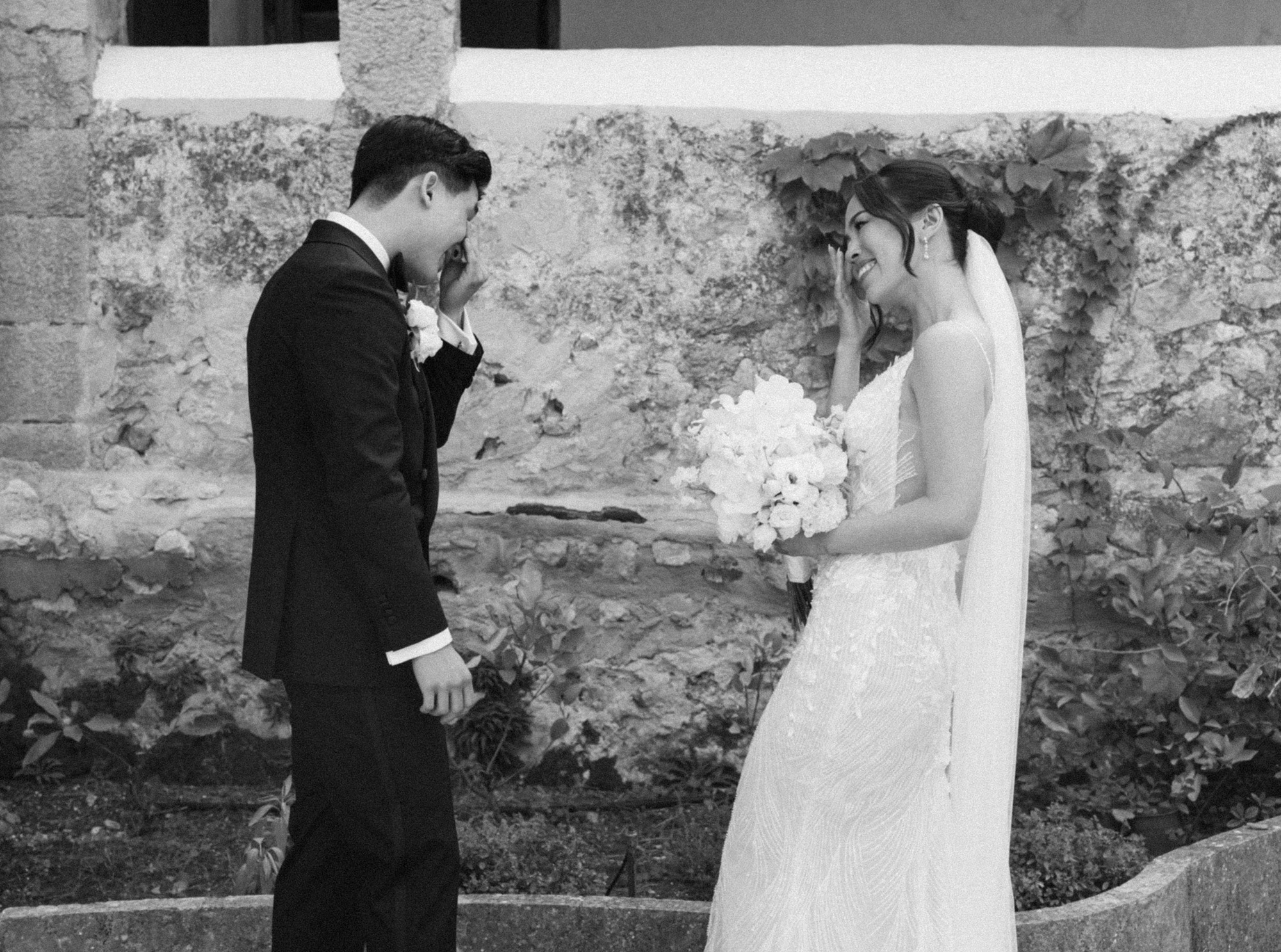 First look moment at a wedding in Italy