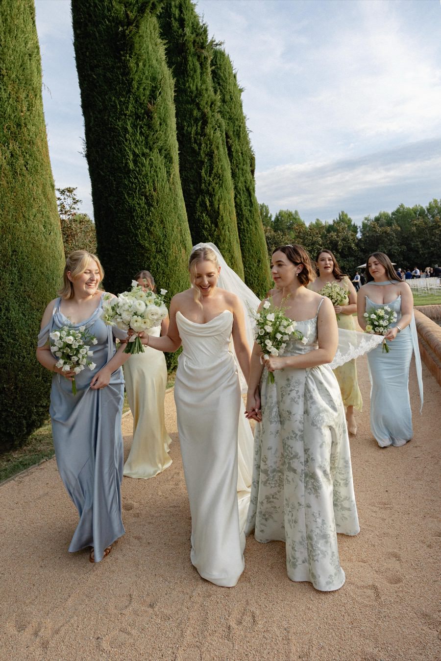 Bride and bridesmaids at Castell de Sant Marçal