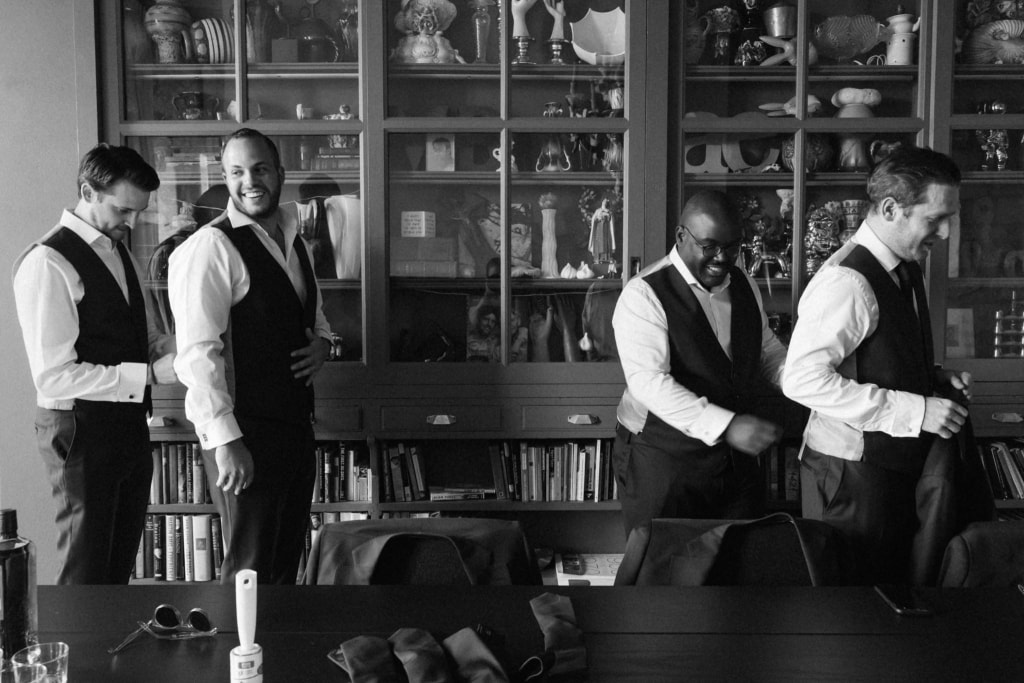 getting ready wedding chateau Engalin South France