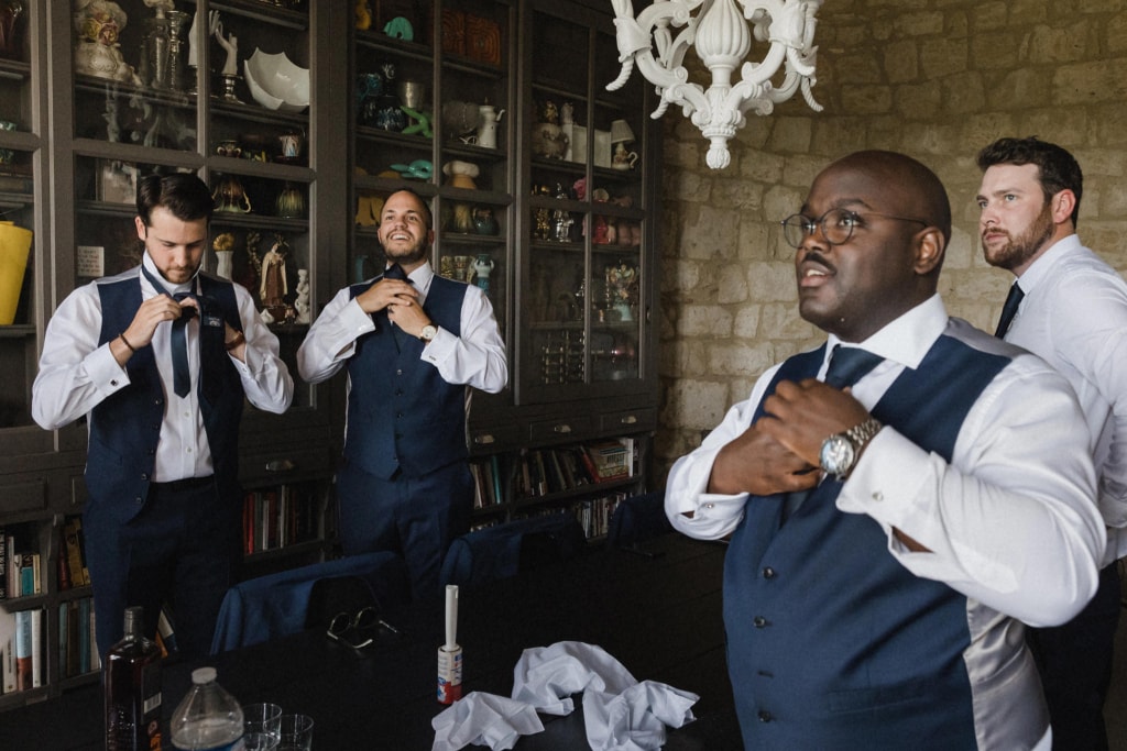 getting ready wedding chateau Engalin South France