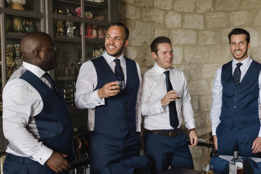 getting ready wedding chateau Engalin South France