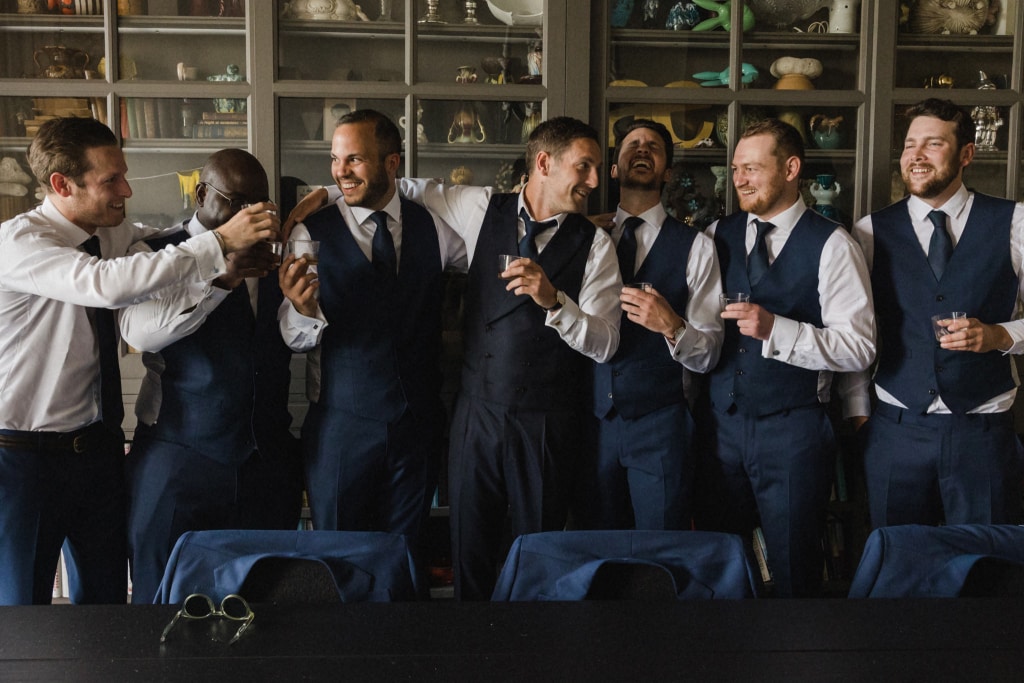 getting ready wedding chateau Engalin South France