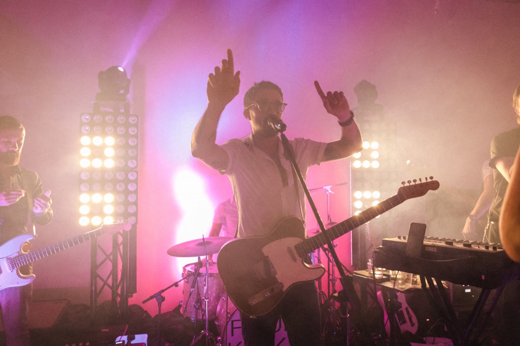 indoors wedding Toulouse Chateau Engalin