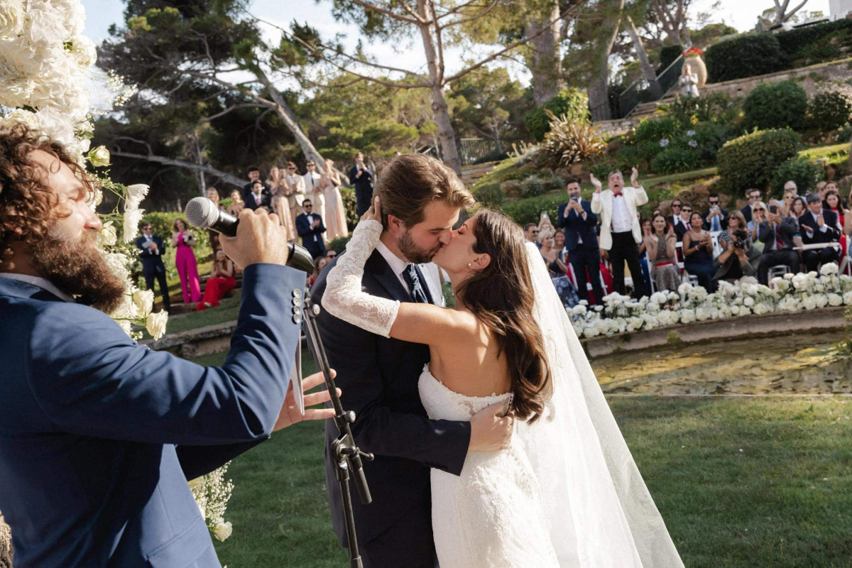 Barcelona photographer La Gavina wedding Girona