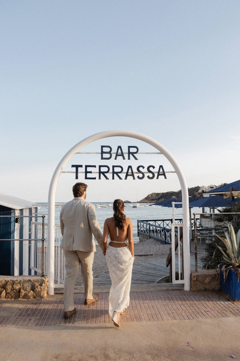 Barcelona photographer La Gavina wedding Girona