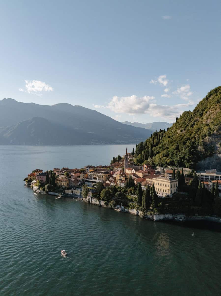 Lake Como wedding photographer Varenna