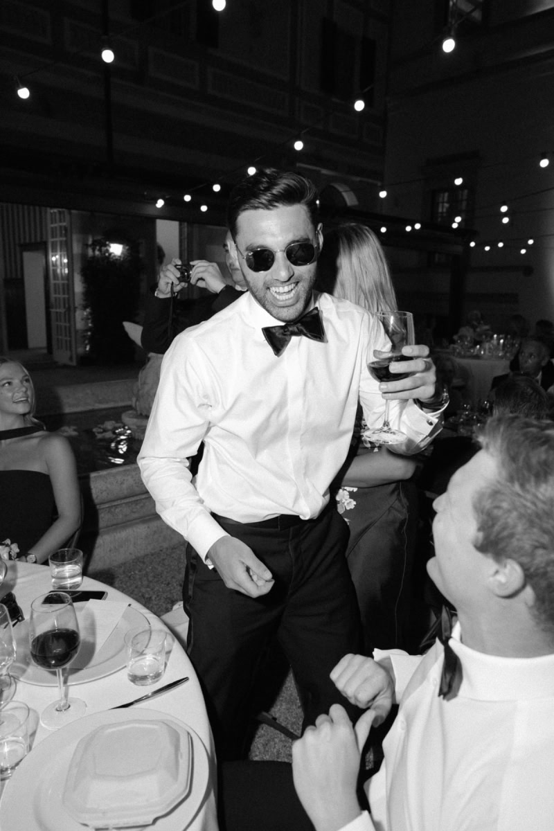 flash wedding photos